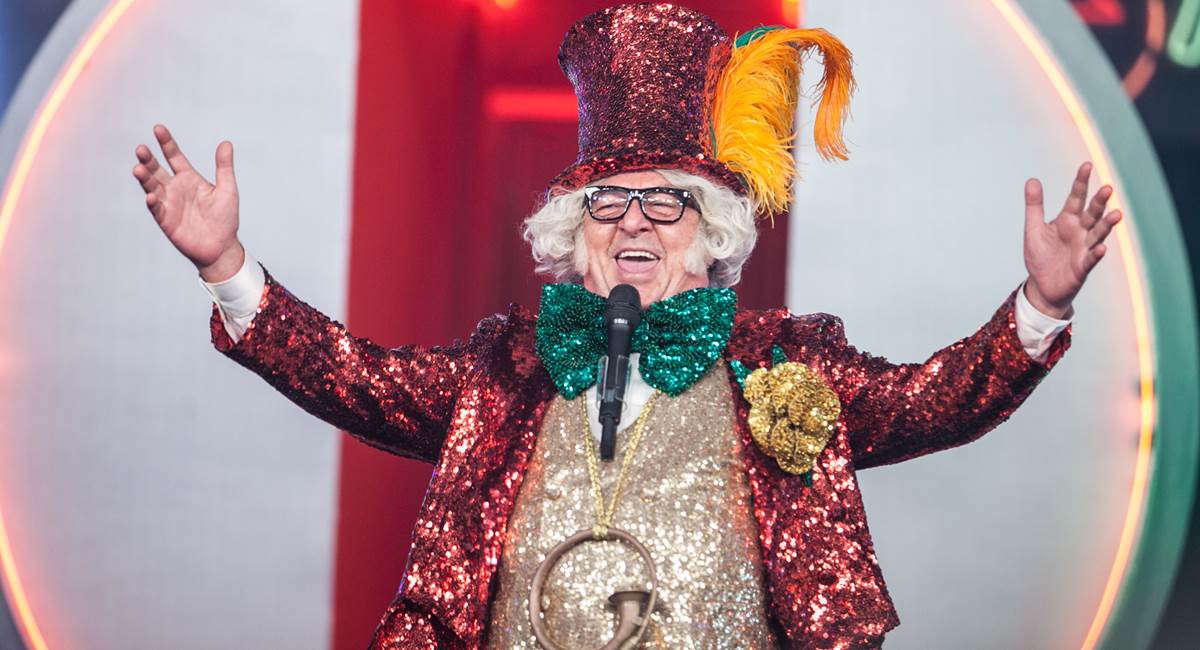 Stepan Nercessian deu show como Chacrinha na tevê