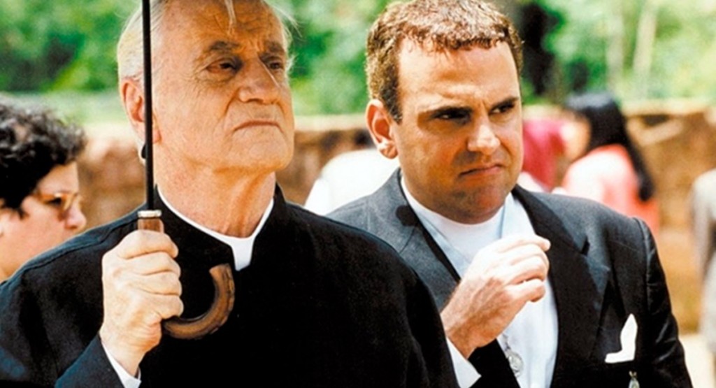 Como padre Nelson em Hilda Furacão, última minissérie de Paulo Autran