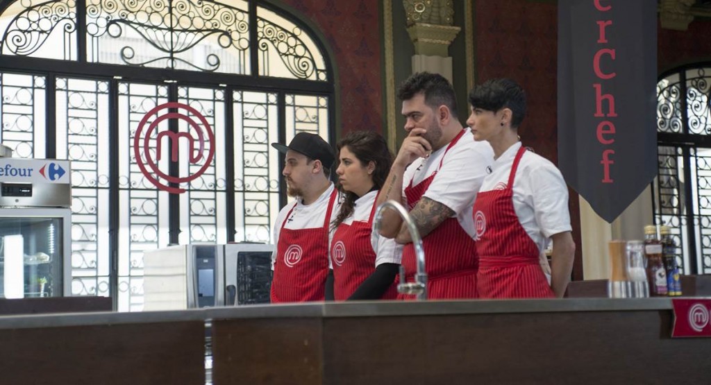 O time vermelho reunia os desafetos de Francisco: treta no Masterchef!