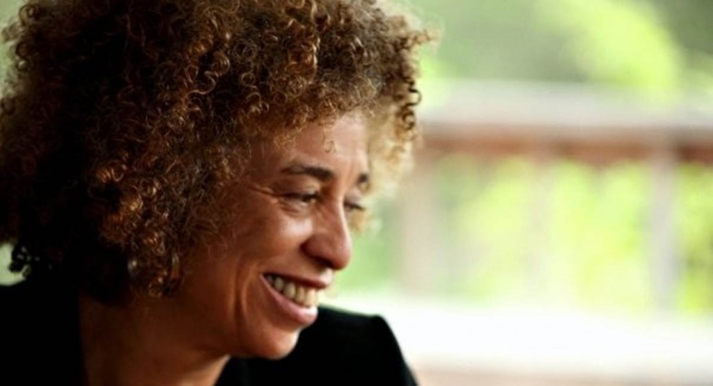 A ativista Angela Davis é tema de documentário