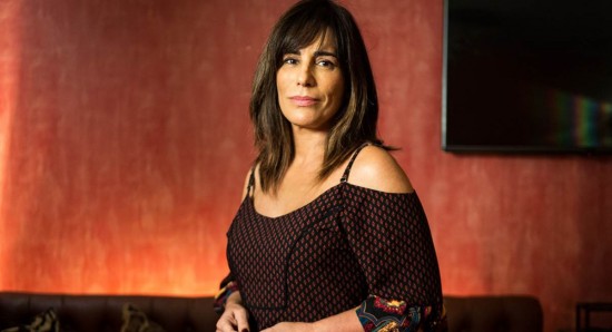 Glória Pires está completamente deslocada em O outro lado do paraíso