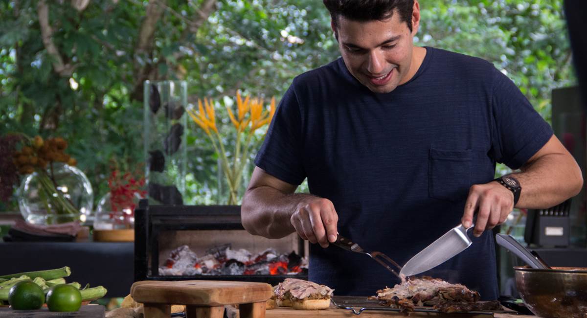 Felipe Bronze leva tudo à brasa no Perto do fogo.