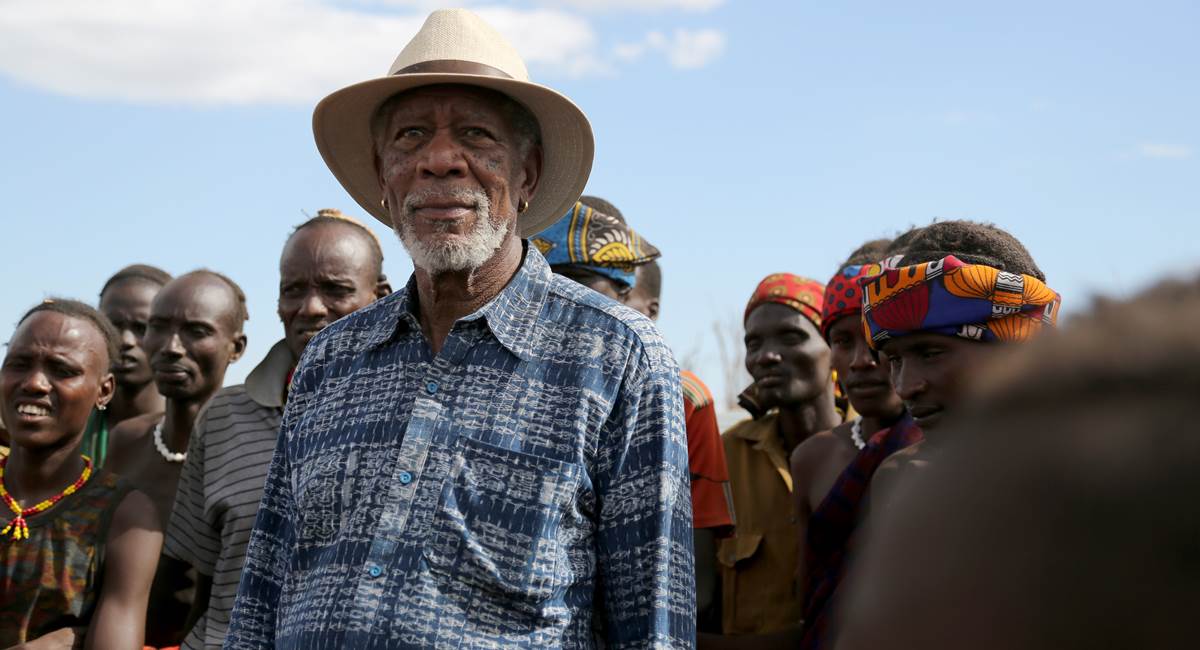 Crédito: Maria Bohe/Divulgação. Morgan Freeman na Etiópia