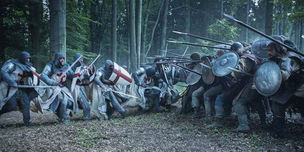Cena da série Knightfall - A guerra do Santo Graal