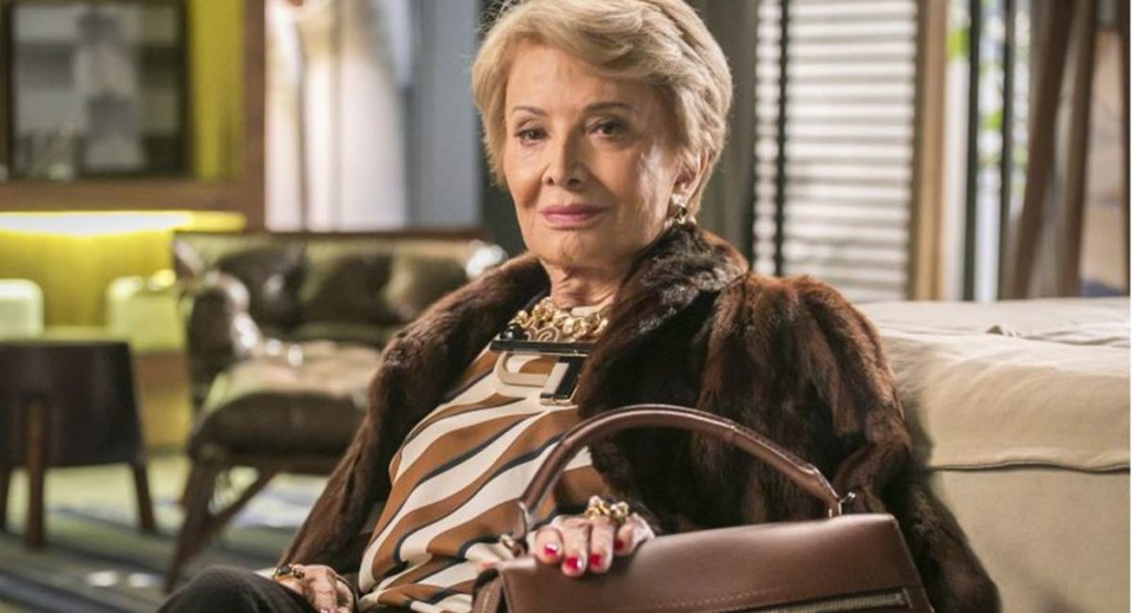 Crédito: Paulo Belote/TV Globo. Gloria Menezes como Stelinha em Totalmente Demais.