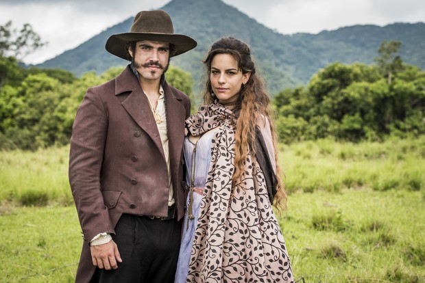 Crédito: TV Globo/Divulgação. Caio Castro e Luisa Micheletti em Novo mundo