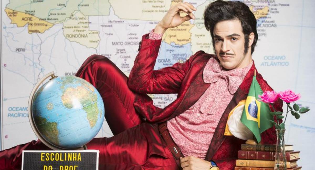 Mateus Solano como Zé Bonitinho na Escolinha do Professor Raimundo
