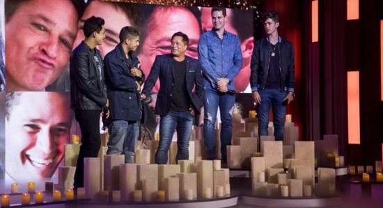 Cantor Leonardo recebe homenagem dos filhos no programa Tamanho família
