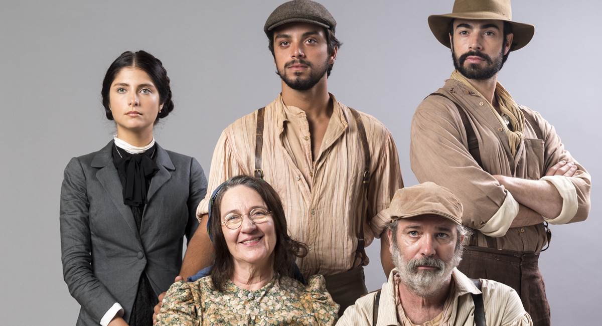 Tammy di Calafiori ao lado da família de Orgulho e paixão