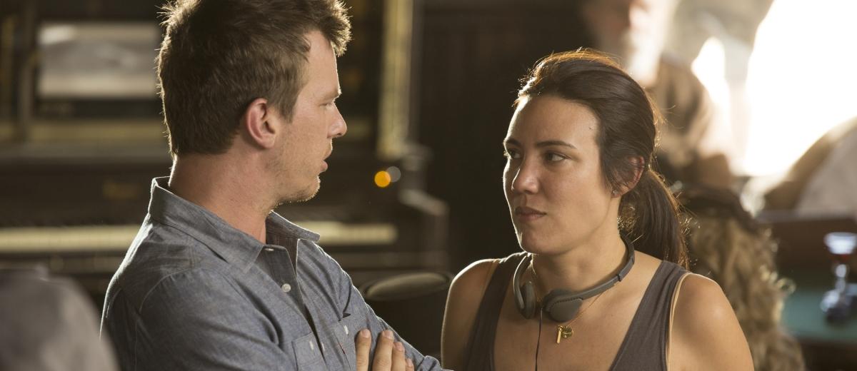 Jonathan-Nolan-and-Lisa-Joy-1200x520
