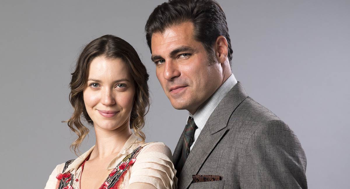 Darcy (Thiago Lacerda) e Elisabeta (Nathalia Dill)