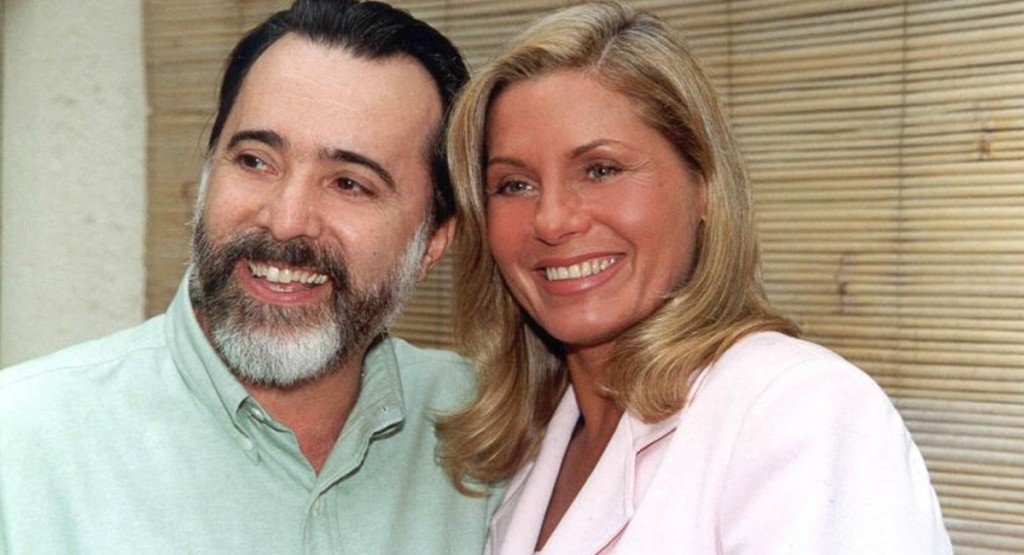 Brasil.  - . Pauta: Novela Lacos de Familia. Credito: Arquivo/TV Globo. Atores Tony Ramos e Vera Fisher na novela Lacos de Familia.15 abr. 2007. TV, p. 7.