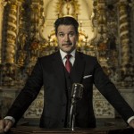 Murilo Benício está sempre no mesmo tom como o prefeito Adriano