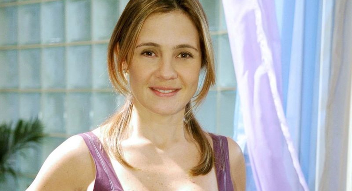 Adriana Esteves emToma lá, da cá.