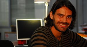 Carmo DallaVecchia como Zé Bob em A favorita