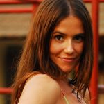 Deborah Secco como Maria do Céu em A favorita