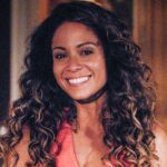 Cinara Leal como Nicole em Flor do Caribe