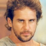 Marcos Frota como Artêmio na novela A indomada
