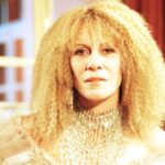 Renata Sorrah como Zenilda na novela A indomada