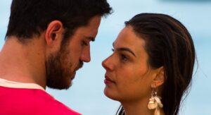 Marco Pigossi e Isis Valverde como Zeca e Ritinha na novela A força do querer