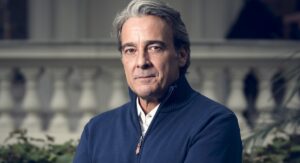 Alexandre Borges como Aparício Varela em Haja coração