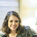 Ágatha Moreira como Camila em Haja coração