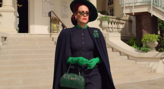 Sarah Paulson em cena de Ratched