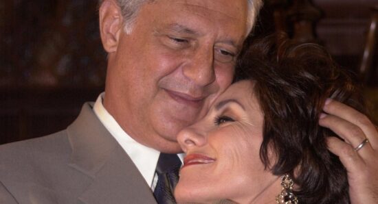 Antonio Fagundes e Cássia Kiss como Félix e Adma na novela Porto dos Milagres