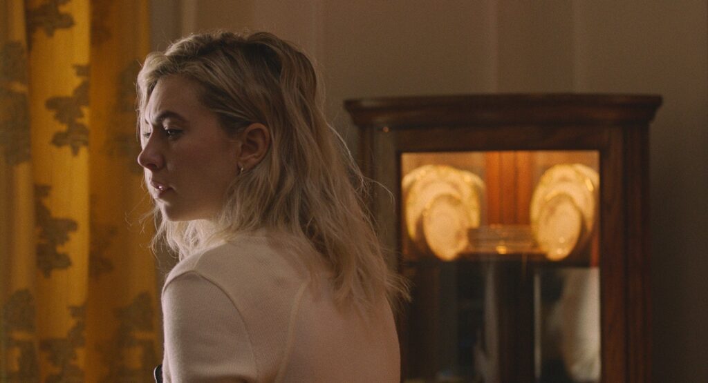 Vanessa Kirby em cena do filme Pieces of a woman
