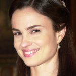 Carolina Kasting como Mariquinha na novela Cabocla