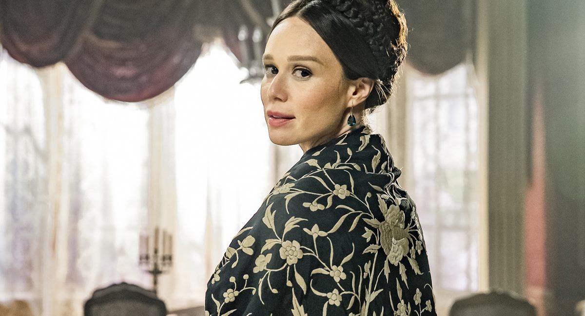 Mariana Ximenes como Luisa, a Condessa de Barral