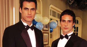 Carlos Casagrande e Sergio Abreu como Rodrigo e Tiago na novela Paraíso tropical
