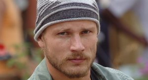 Rodrigo Hilbert como Ronildo na novela Duas Caras