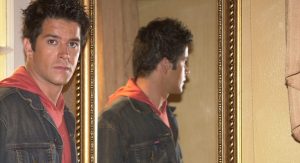 Murilo Benício como Leo na novela O clone