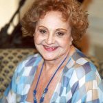 Eva Todor como Josefa na novela O cravo e a rosa