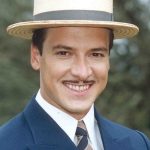 Rodrigo Faro como Heitor na novela O cravo e a rosa