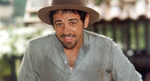 Taumaturgo Ferreira como Januário na novela O cravo e a rosa