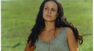 'Vanessa Gerbelli como Lindinha na novela O cravo e a rosa