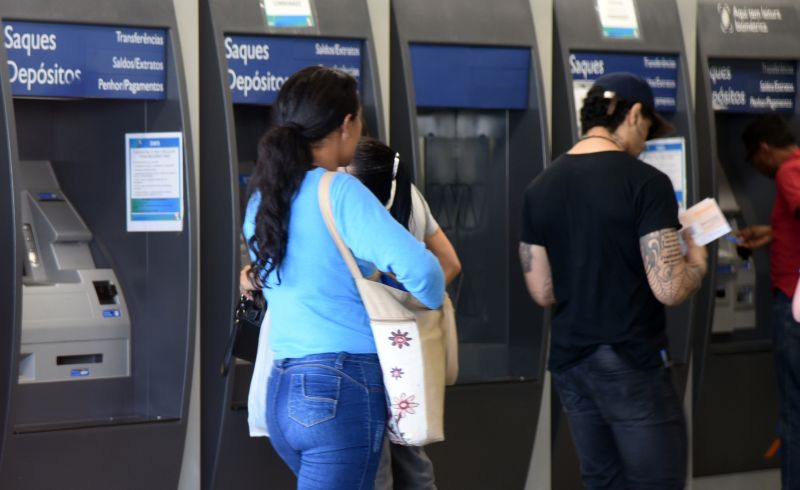 Caixa divulga novo calendário de pagamento do abono salarial